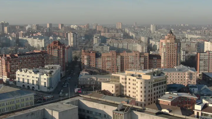 Тула: Панорамный вид Тулы с высоты над городской застройкой