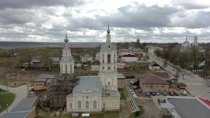 Козельск: Благовещенский собор и колокольня с высоты