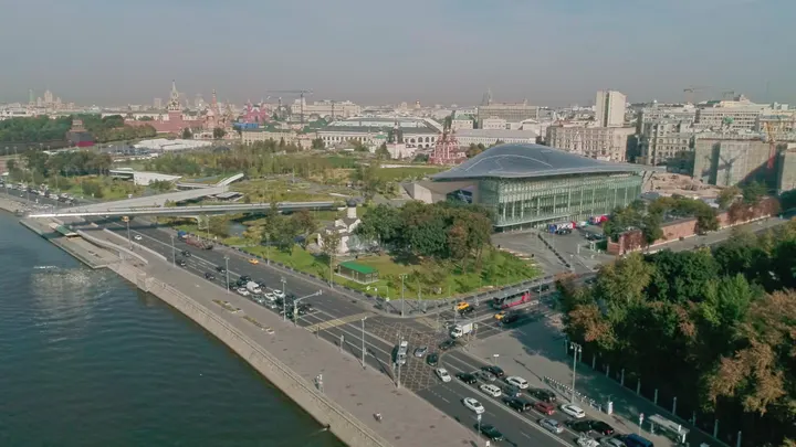 Москва: Московский концертный зал «Зарядье» с высоты