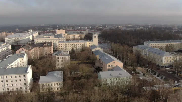 Смоленск с высоты: Успенский кафедральный собор и городские кварталы