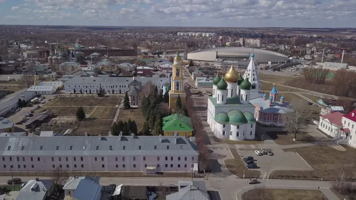 Коломна с высоты: Богоявленский Старо-Голутвин монастырь
