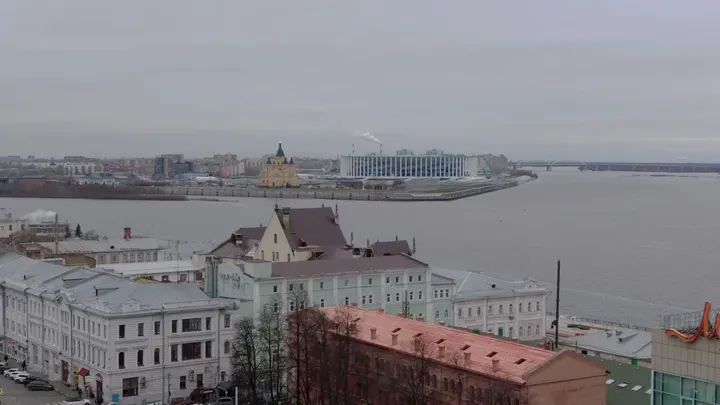Стадион «Нижний Новгород» на Стрелке над рекой