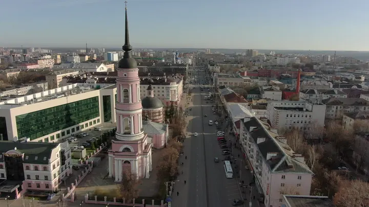 Калуга с высоты: улицы центра и купола храмов