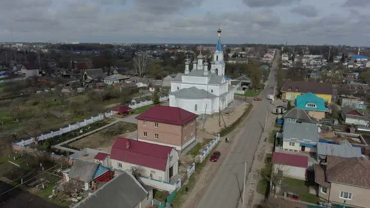 Церковь Рождества Пресвятой Богородицы в Рославле с дрона