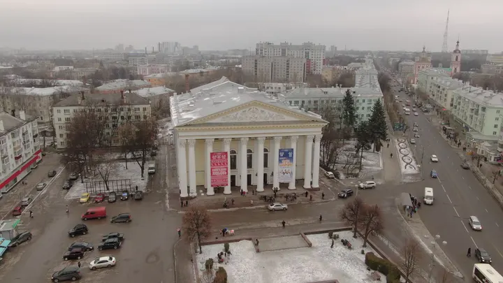 Театр драмы на Театральной площади в Рязани с высоты