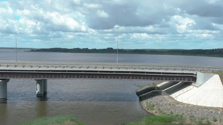 Трасса М11: Мост трассы М-11 через Иваньковское водохранилище