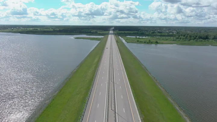 Трасса М11: Мост трассы М-11 через Иваньковское водохранилище