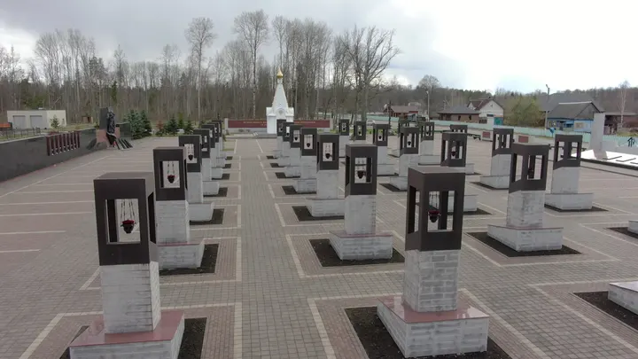 Брянск: мемориал «Героям-лётчикам земли Брянской» с воздуха