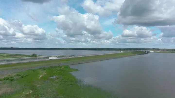 Трасса М11: Мост трассы М-11 через Иваньковское водохранилище