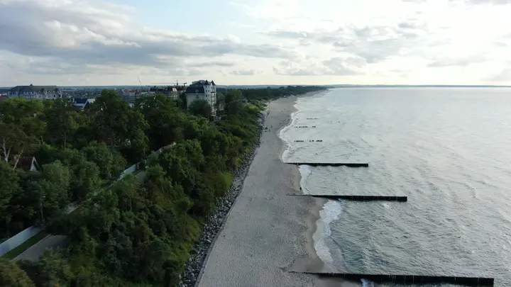 Куршская коса: Балтийское море