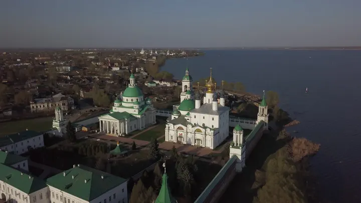 Ростов великий: Ростов Великий: Спасо-Яковлевский Димитриев монастырь с высоты