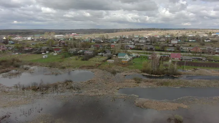 Козельск с высоты: разлив реки Жиздры и городская панорама