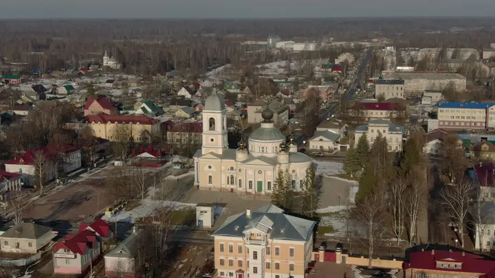 Мышкин с высоты: Успенский собор и городская панорама