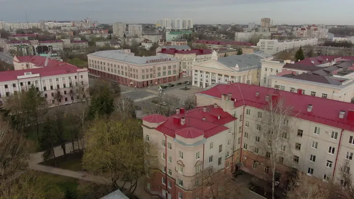 Аэросъёмка площади у универмага в Брянске