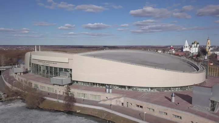 Коломна, конькобежный центр и Маринкина башня с воздуха