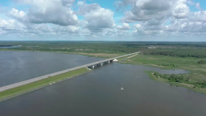 Трасса М11: Мост трассы М-11 через Иваньковское водохранилище