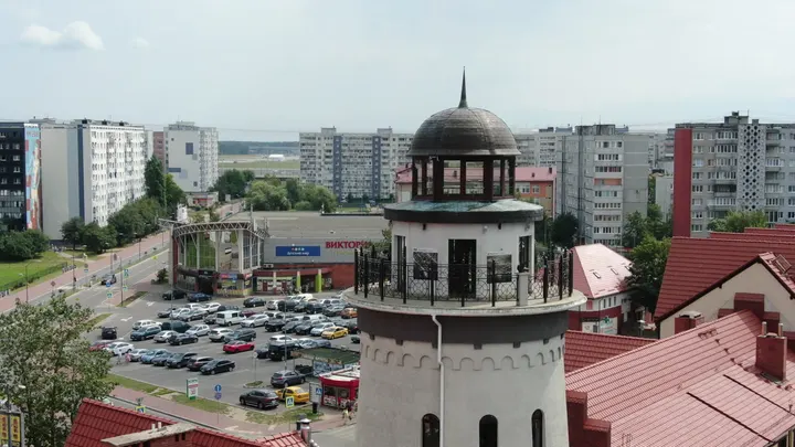 Калининград: башня Маяк, Рыбная деревня