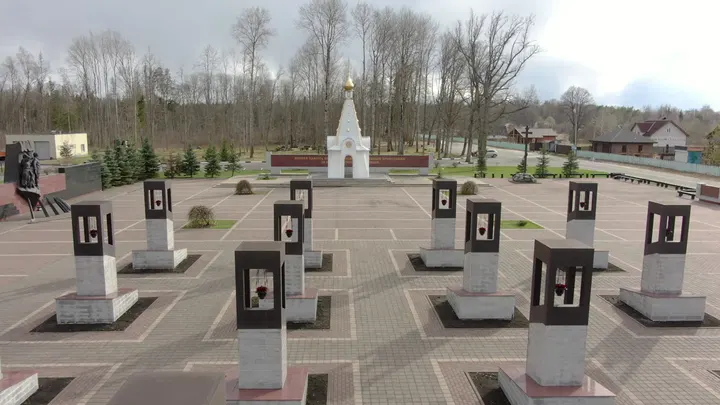 Брянск: мемориал «Героям-лётчикам земли Брянской» с дрона