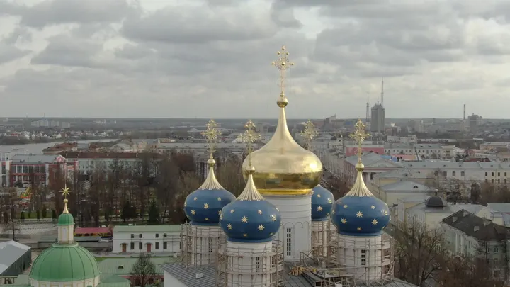 Тверь: Спасо-Преображенский кафедральный собор с высоты