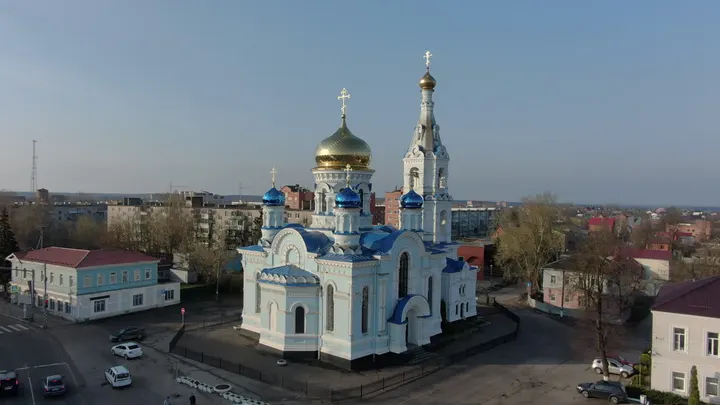 Малоярославец: Церковь Успения Пресвятой Богородицы с дрона