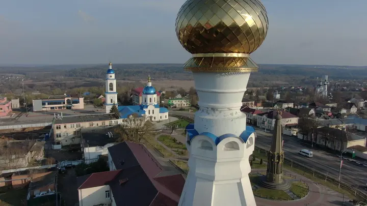 Малоярославец: Церковь Успения Пресвятой Богородицы с высоты
