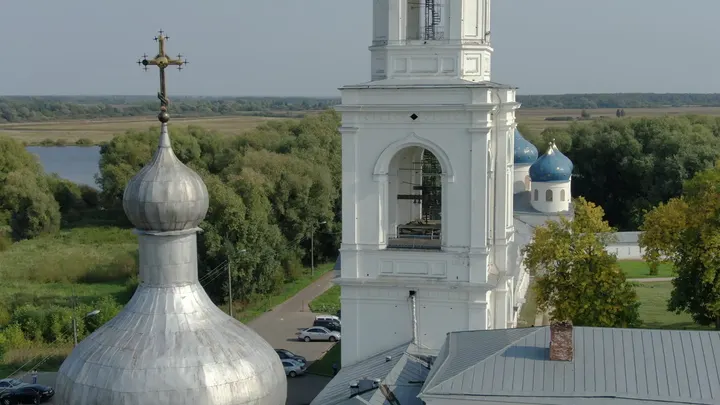 Великий Новгород — Свято-Юрьев монастырь и белая звонница