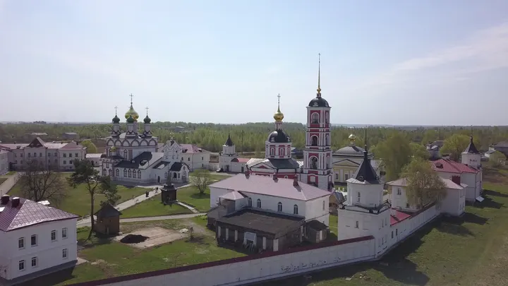 Ростов великий: Ростов Великий с высоты: Спасо-Яковлевский Димитриев монастырь