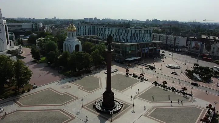 Калининград: Храм Христа Спасителя и Триумфальная колонна