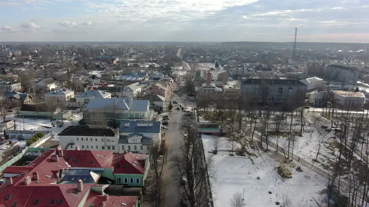 Углич зимой — панорама города с дрона