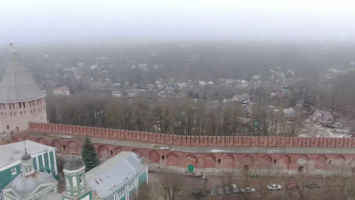 Смоленск: Смоленская крепостная стена с башней